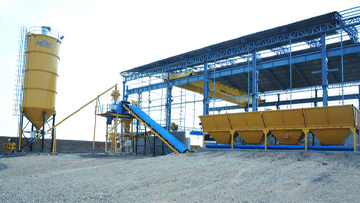 Mini-Crane-Remote-Control-Lifting-300x225